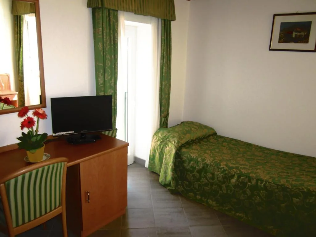 Single Room — Albergo La Veranda
