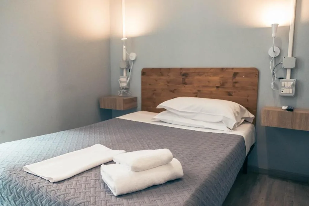 Camera Singola Ampia — Eureka Rooms
