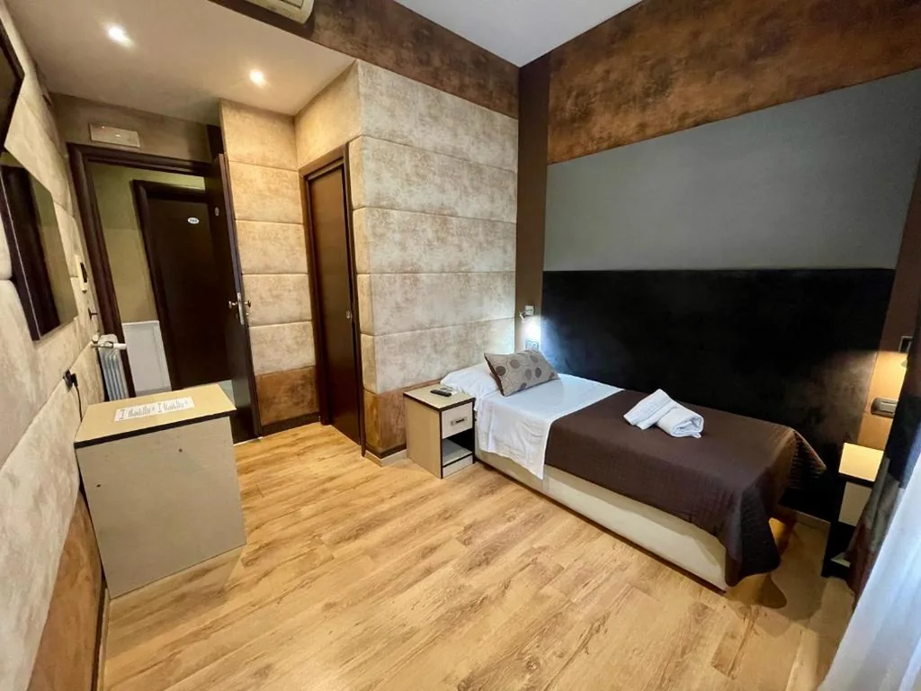 Single Room — Blue Suite Vatican Guesthouse