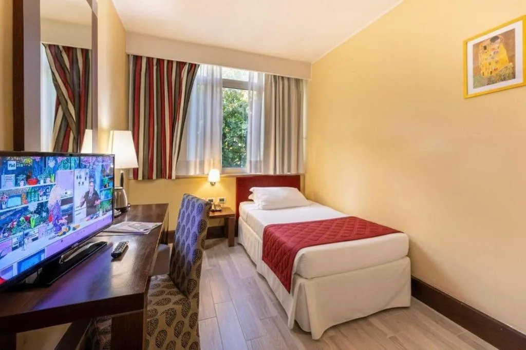 Single Room — Cardinal Hotel St. Peter