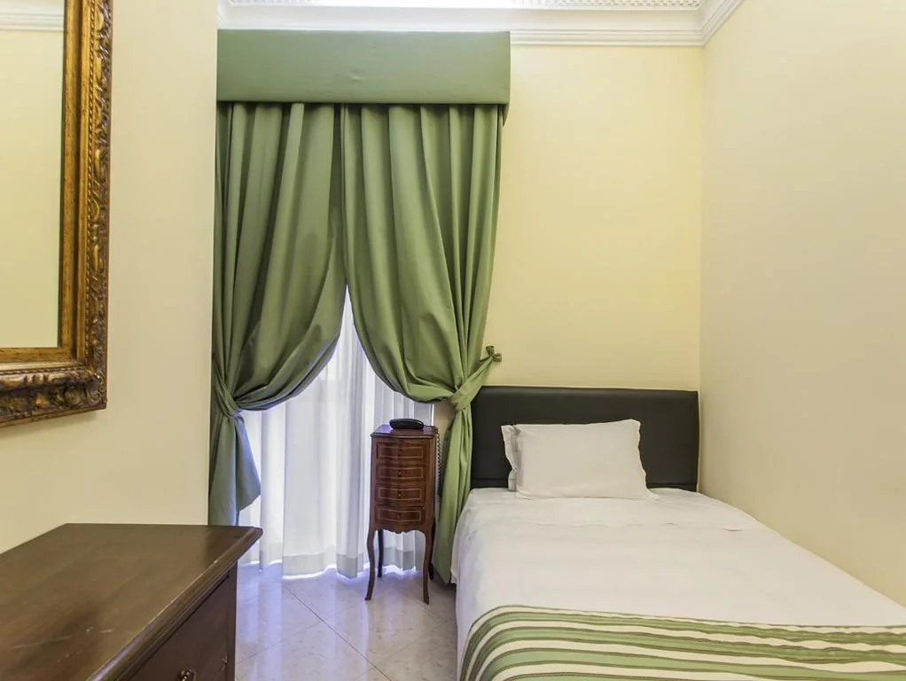 Camera Singola Classic — Hotel Regina Giovanna