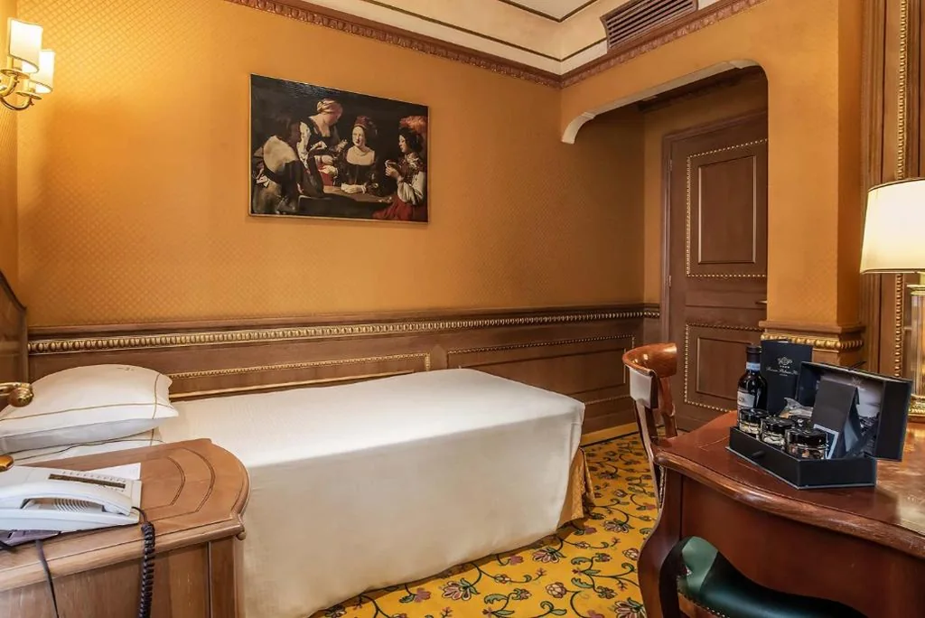 Camera Singola Classic — River Palace Hotel