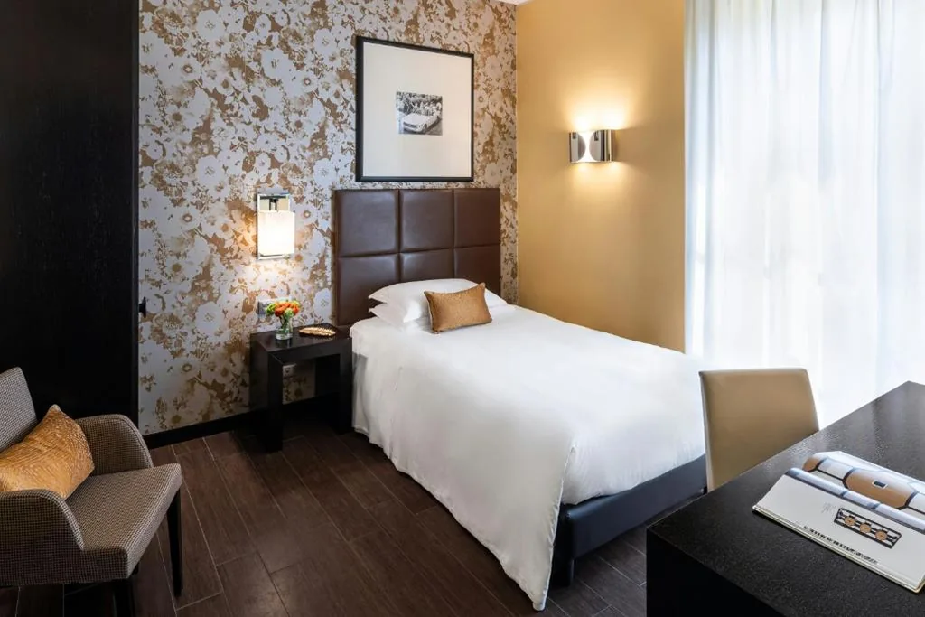 Classic Single Room — Starhotels Majestic