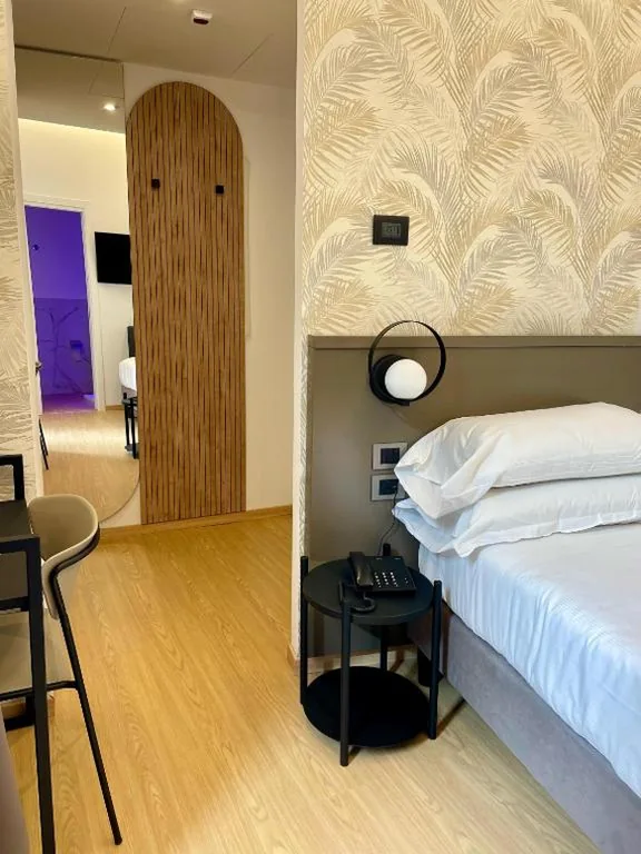 Comfort Single Room — Hotel Patria
