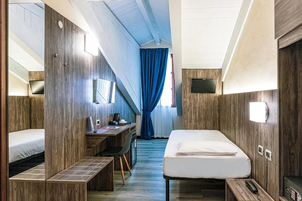 Camera Singola Comfort — Hotel Urbani
