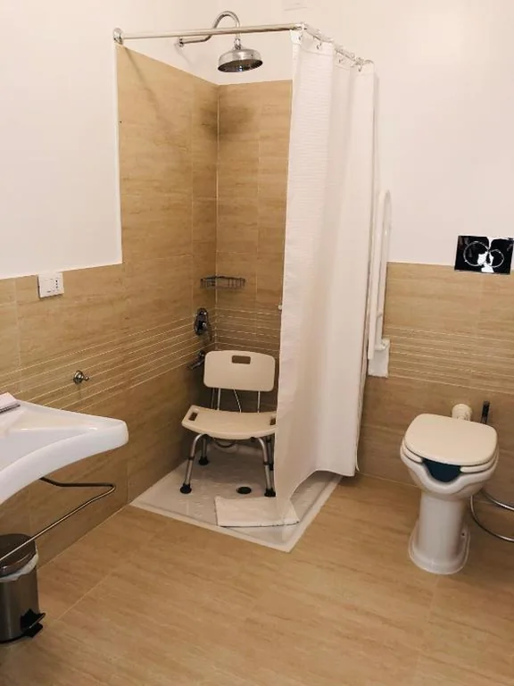 Camera Singola con Accesso Persone Disabili — Favilla Hotel di Charme