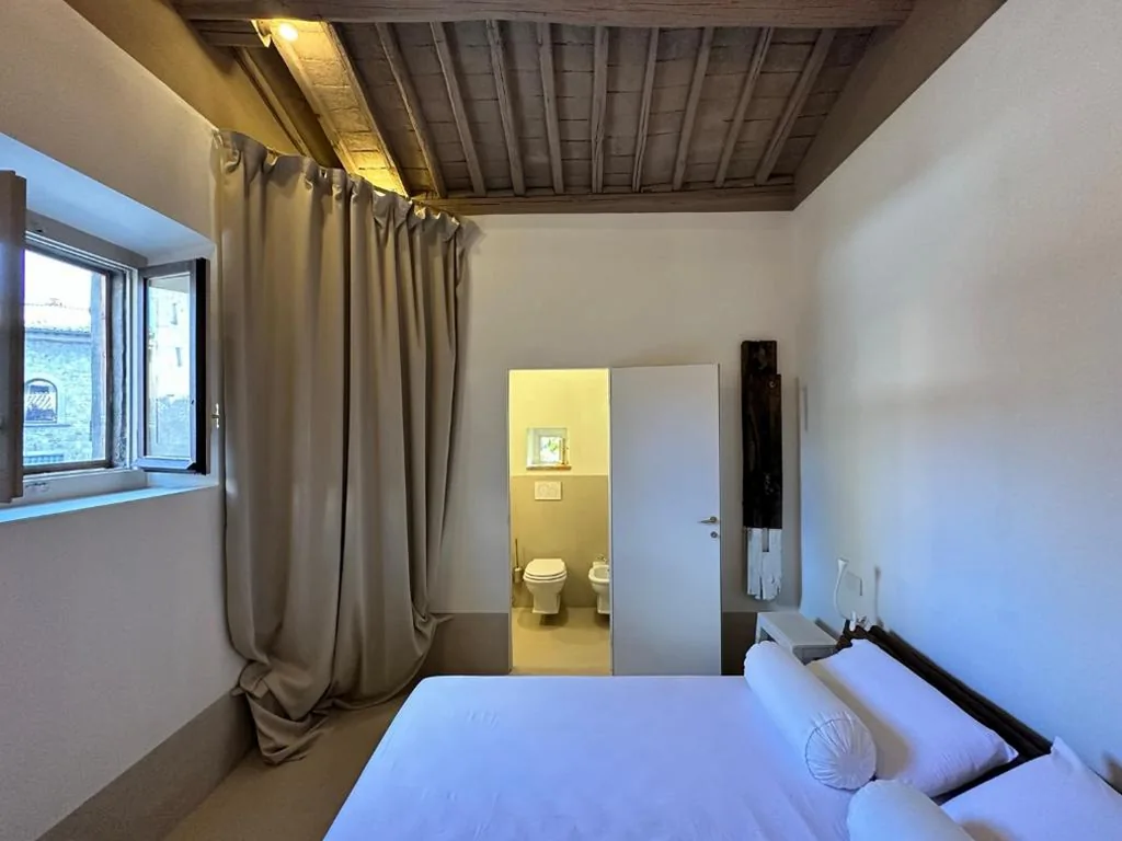 Camera Singola con Bagno — B&B A Piazza del Gesù