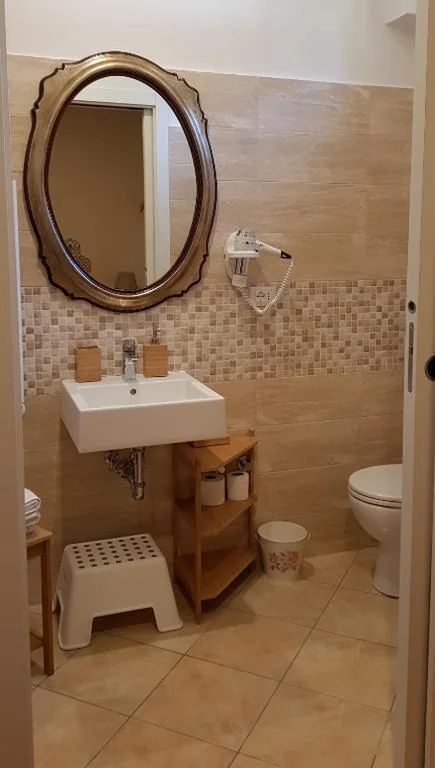 Camera Singola con Bagno — Guest house Il Giardino in Città