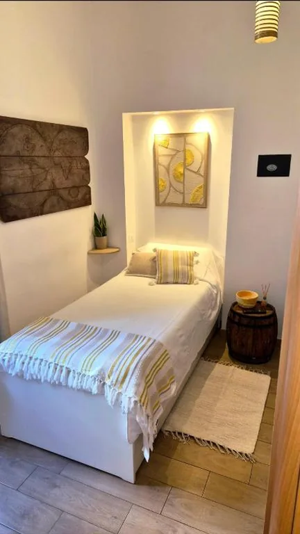 Camera Singola con Bagno Privato — Affittacamere I Gatti delle 5 Terre