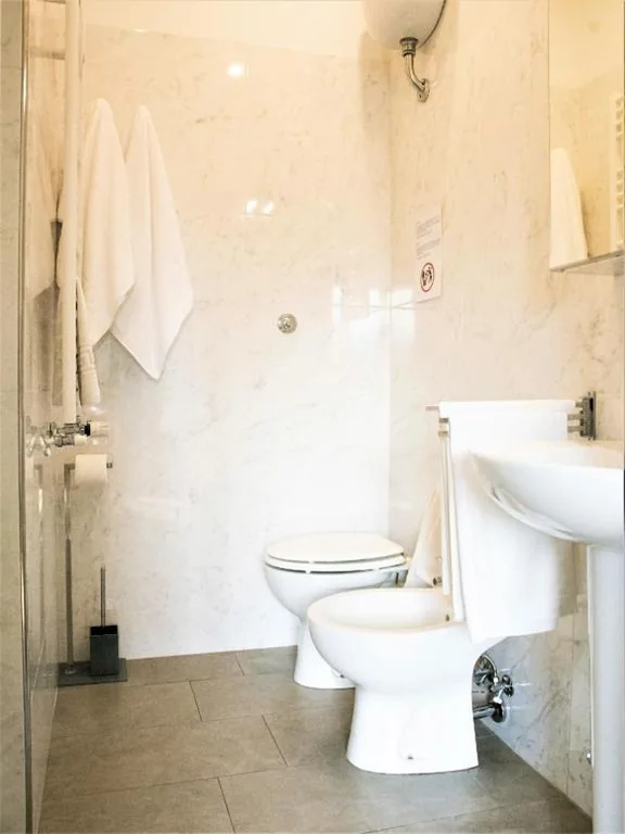 Camera Singola con Bagno Privato — B&B Dea Tiburtina