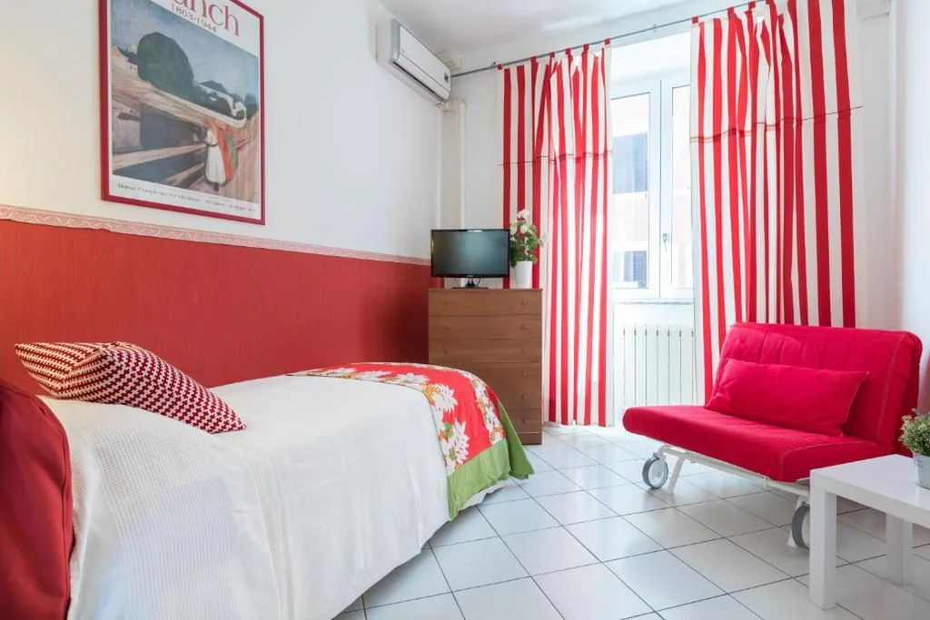 Camera Singola con Bagno Privato — B&B Piazza Fratti