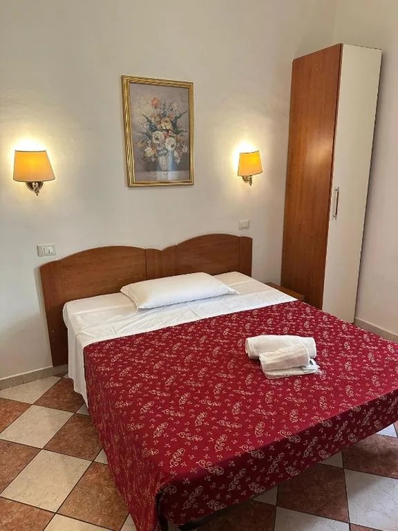 Single Room with Private Bathroom — B&B Sergio House