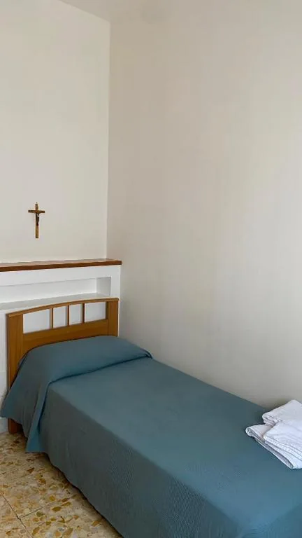 Camera Singola con Bagno Privato — Casa Per Ferie Casa Cabrini