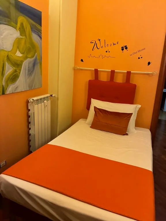 Camera Singola con Bagno Privato Esterno — B&B Rifugio di Roma upon Metro B pvt bathroom pvt balcon