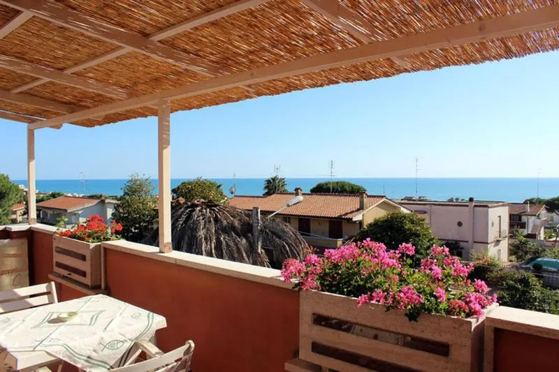 Single Room with Private External Bathroom — Le Ninfe Bed and Breakfast