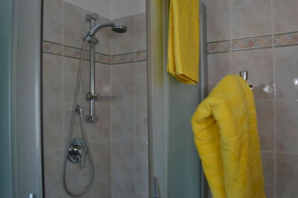 Single Room with External Private Bathroom — Le Stanze di Cornelia