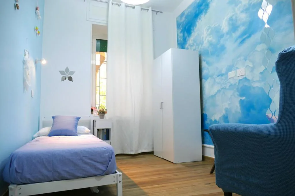 Camera Singola con Bagno Privato Esterno — My Dream in Rome B&B