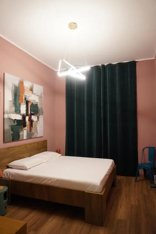 Camera Singola con Bagno Privato Esterno — ROOMS 18A