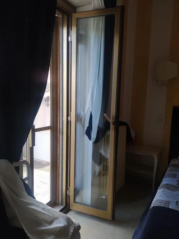Single Room with Private Bathroom — FiumicinoA57