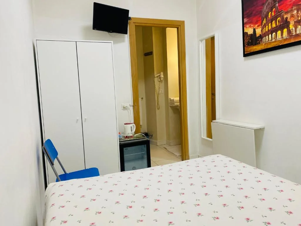 Single Room with Private Bathroom — I Dormienti