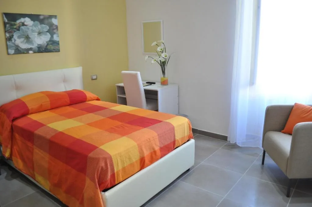Single Room with Private Bathroom — Il Giardinetto Guest House