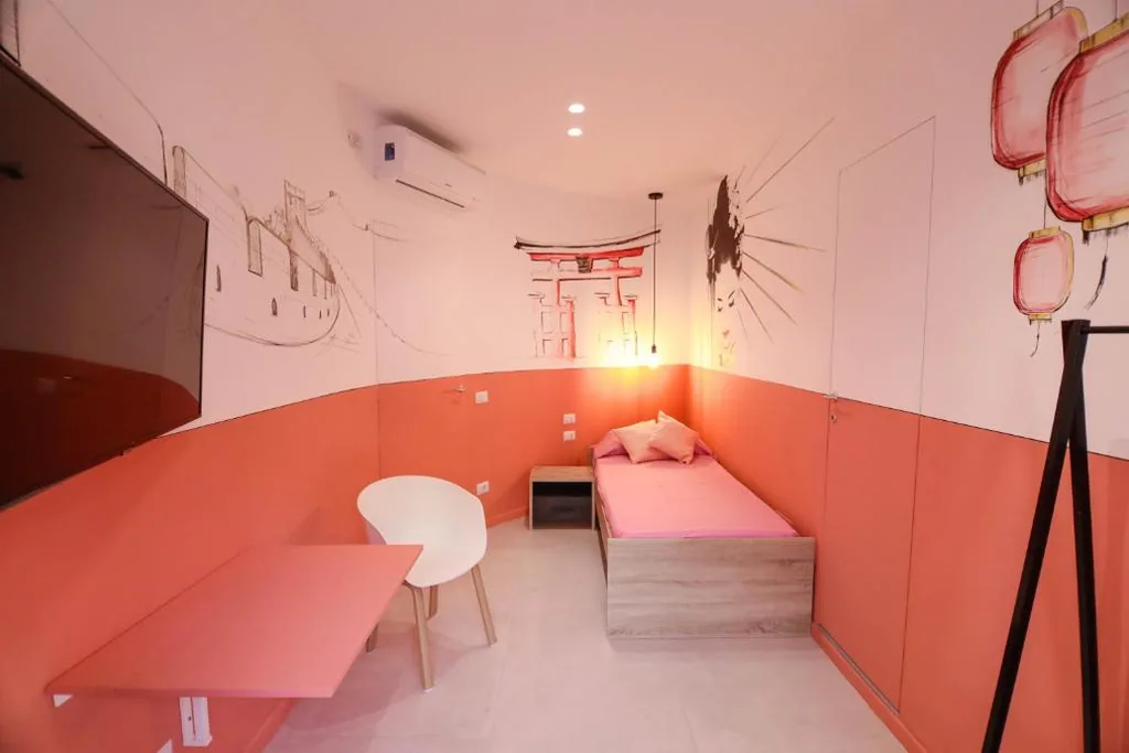 Single Room with Private Bathroom — O.Effe. Suites / Vatican