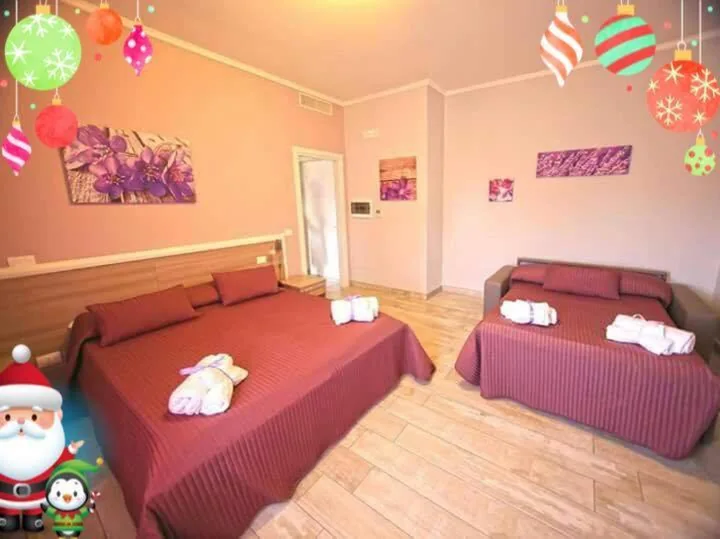 Single Room with Private Bathroom — ORCHIDEA HOUSE FIUMICINO one