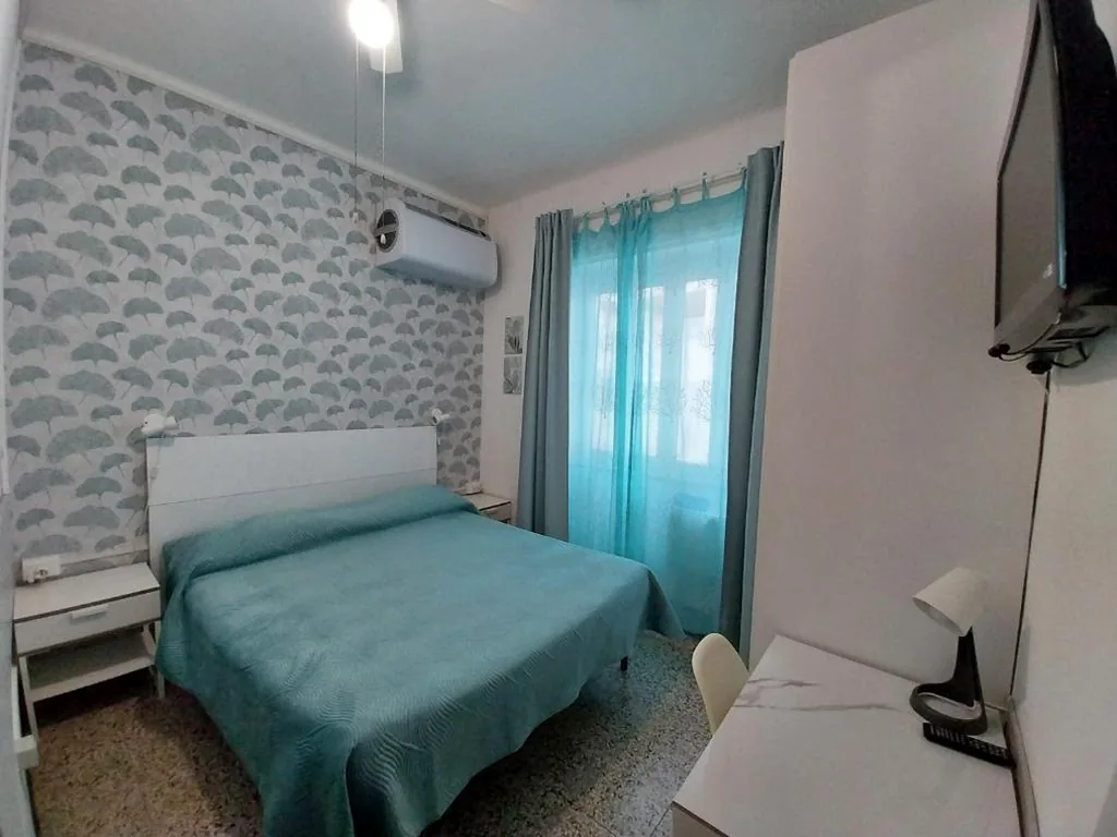 Camera Singola con Bagno Privato — Villa La Lanterna