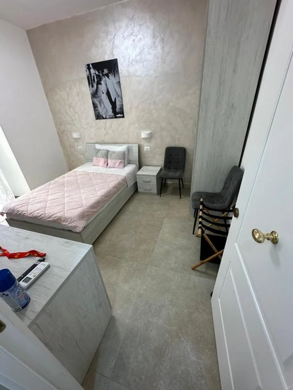 Single Room with Private Bathroom — YouRoominRome