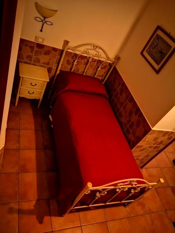 Camera Singola con Bagno — Vecchia Roma Resort