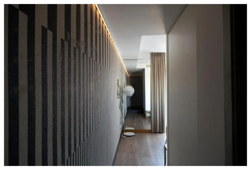 Camera Singola con Balcone — 5-Rooms Apartment