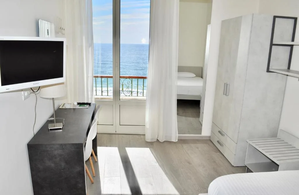 Camera Singola con Balcone e Vista Mare — Hotel Boncardo