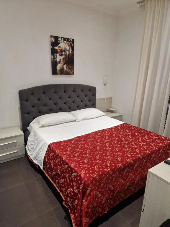 Camera Singola con Balcone — Guest house Hello Roma