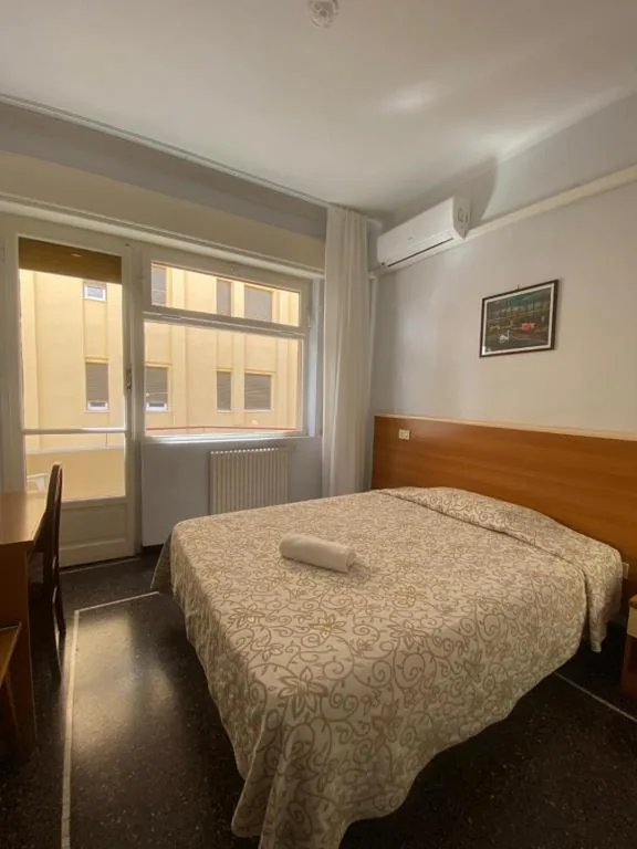 Camera Singola con Balcone — Hotel Colibrì