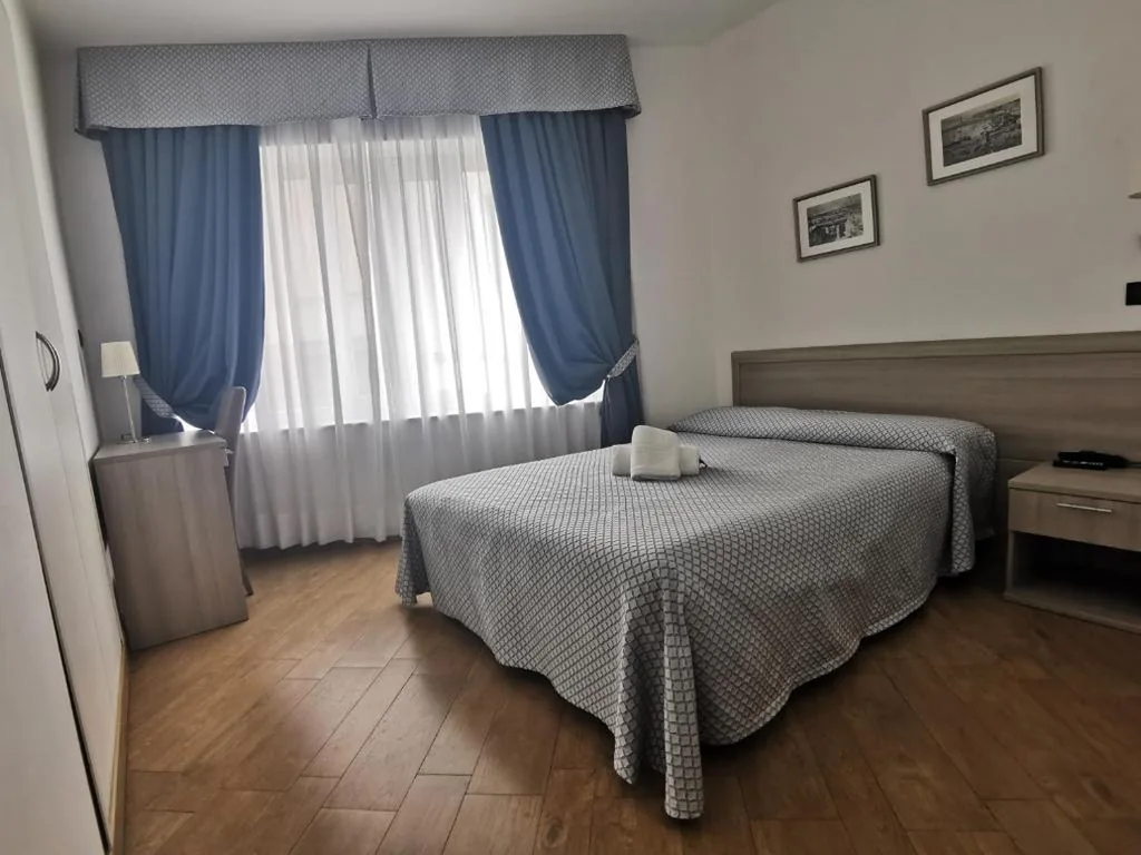 Camera Singola con Letto a Una Piazza e Mezza — Hotel Chopin