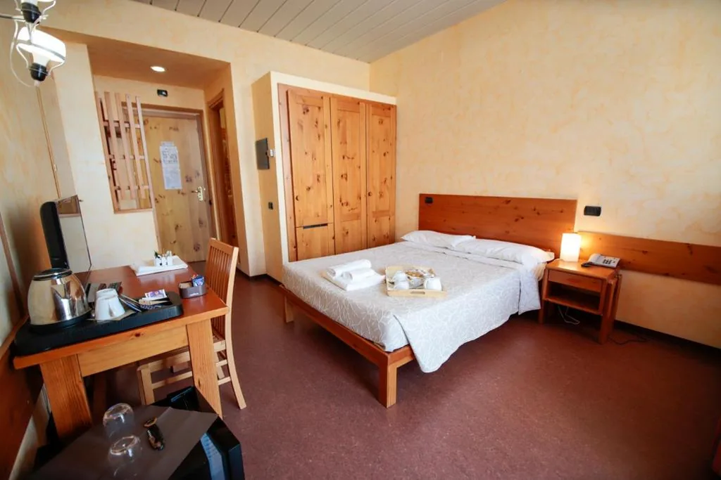 Single Room with Terrace — Pràcatinat Hotel & Restaurant
