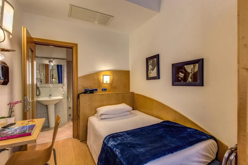 Single Room with Garden View — Hotel Franklin Feel The Sound