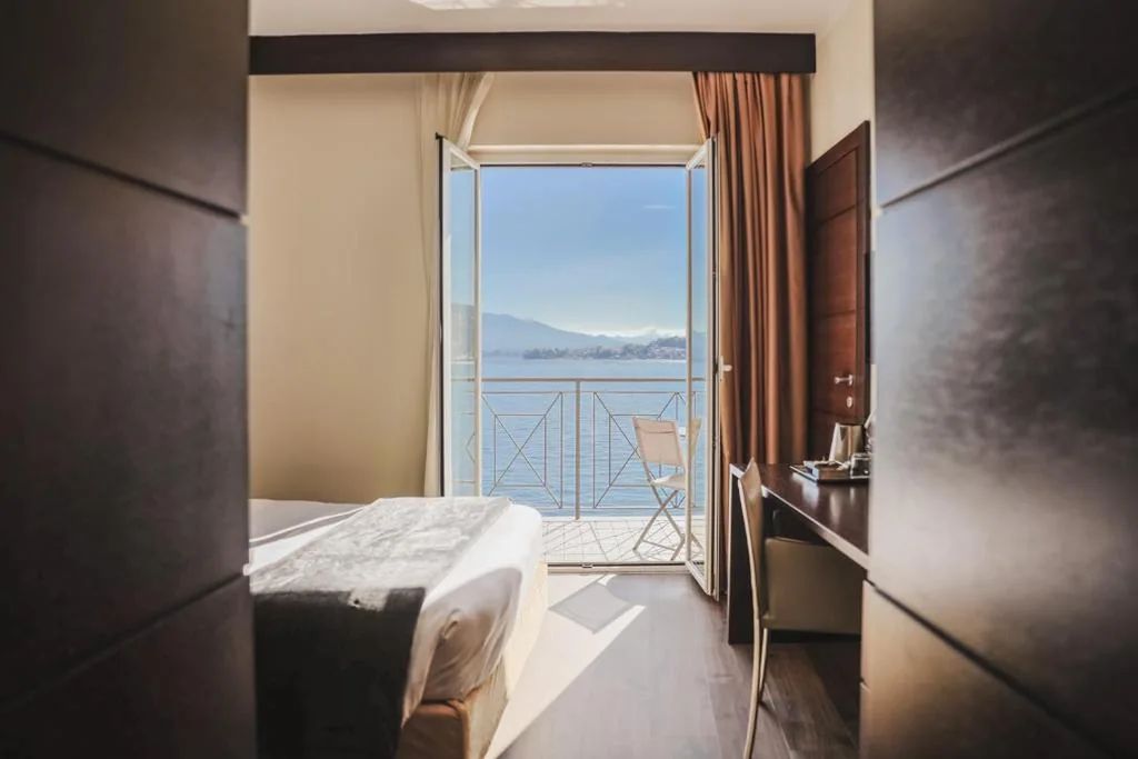 Single Room with Lake View — Hotel Bel Sit