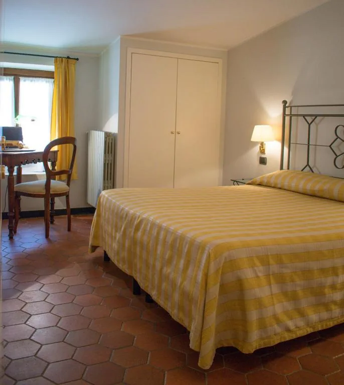 Single Room — Da Gin