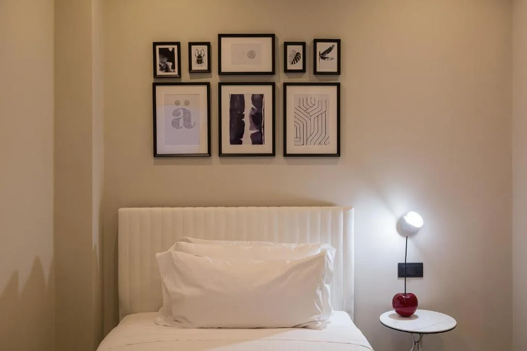 Deluxe Single Room — Clementi Portrait
