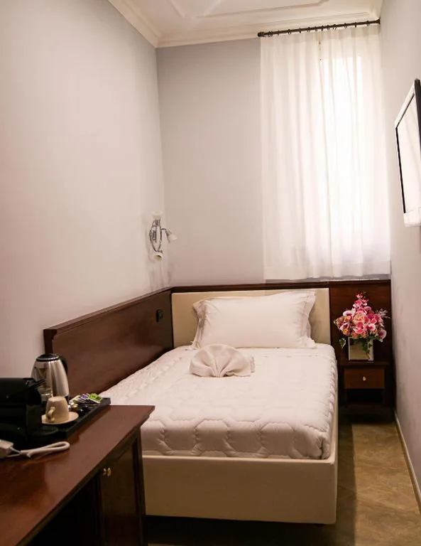 Deluxe Single Room — Esposizione Boutique