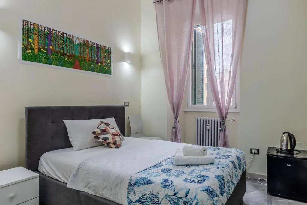 Deluxe Single Room — Viktoria House Rome