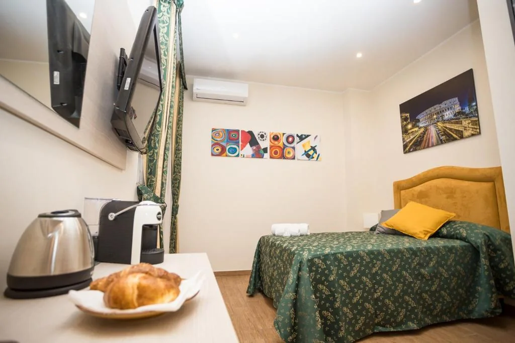 Single Room — Dreaming in Rome – Vittorio Veneto Guest House
