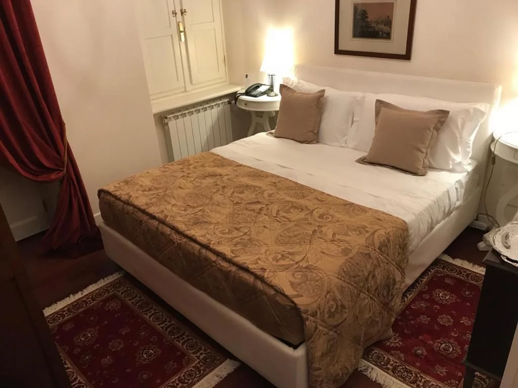 Single Room — Duchessa Margherita Chateaux & Hotels