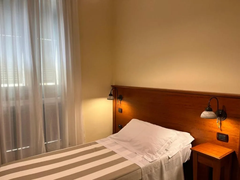 Camera Singola Economy — Albergo Degli Amici