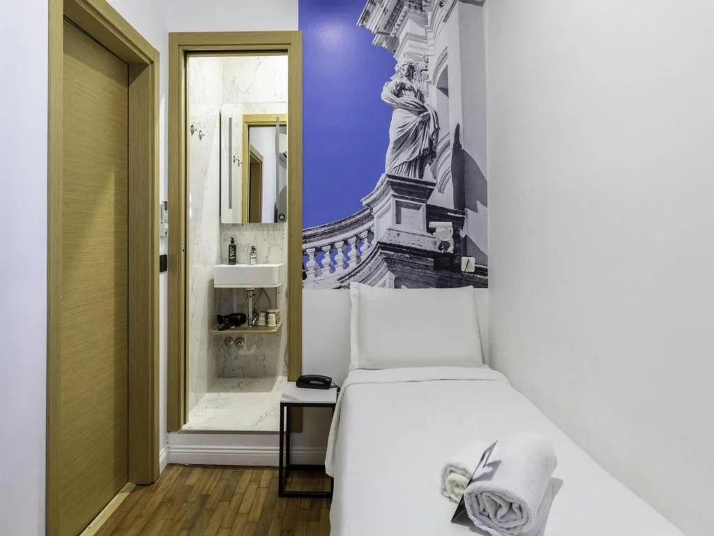 Economy Single Room — B&B Hotel Roma Italia Viminale