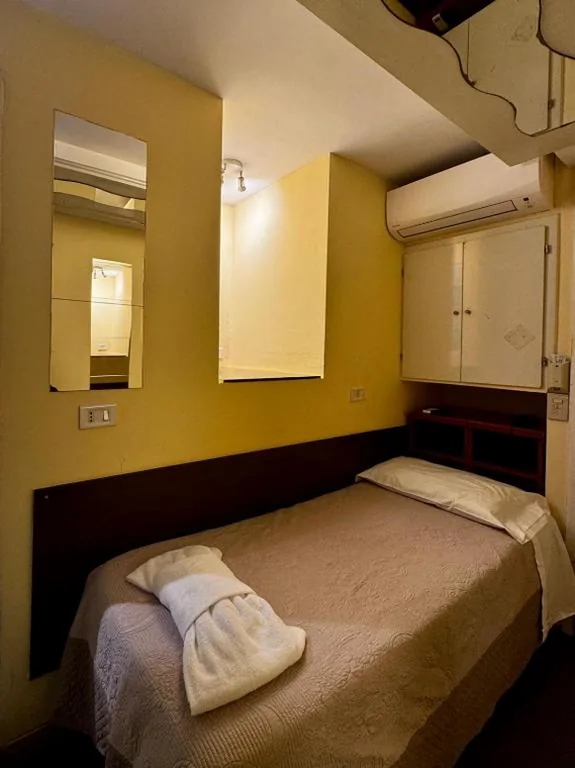 Camera Singola Economy — Hotel Center 3