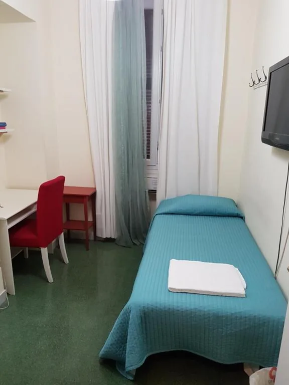 Single Room — Happy Stay Guesthouse