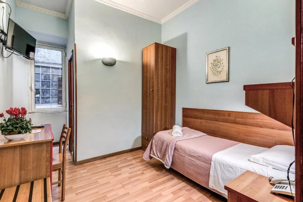 Single Room — Hotel Altavilla