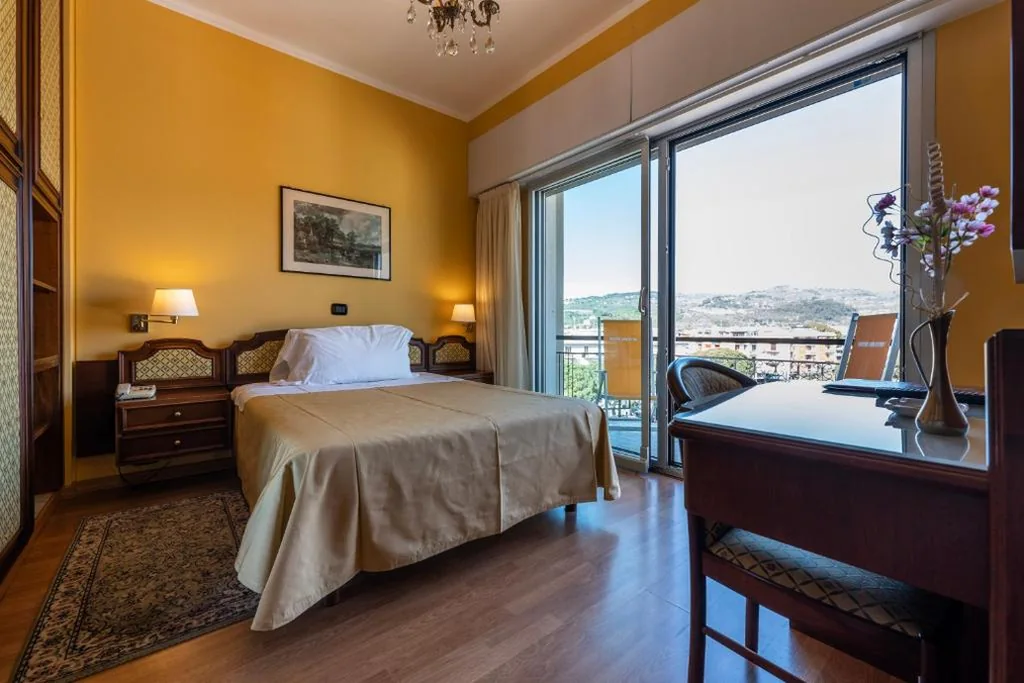 Camera Singola — Hotel Bellevue Et Mediterranée